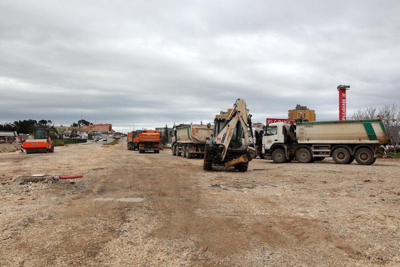 Intenzivni radovi na gradnji komunalne infrastrukture
